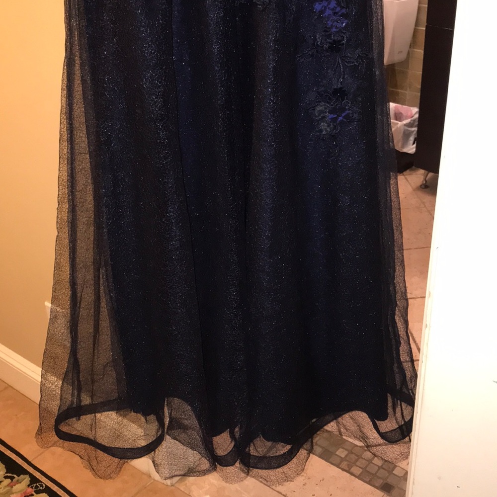 Teri Jon formal gown - Picture 4 of 6